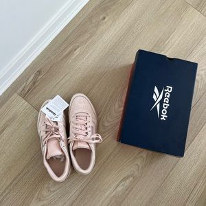 NEW Reebok Sneakers